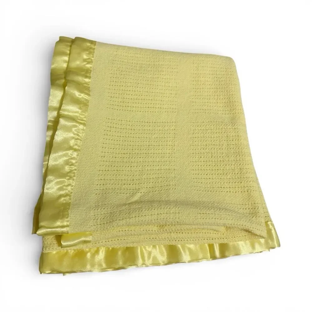 Vintage Yellow Thermal Waffle Weave‎ Satin Nylon Trim Baby Blanket 38x45